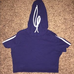 Cropped hoodie